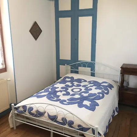 Homestay Le Jardin Du Controleur Valence (Tarn-et-Garonne)