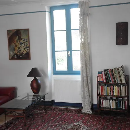 Homestay Le Jardin Du Controleur Valence (Tarn-et-Garonne)
